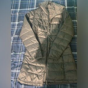 Amazon Essentials Puffer Jacket in Grey